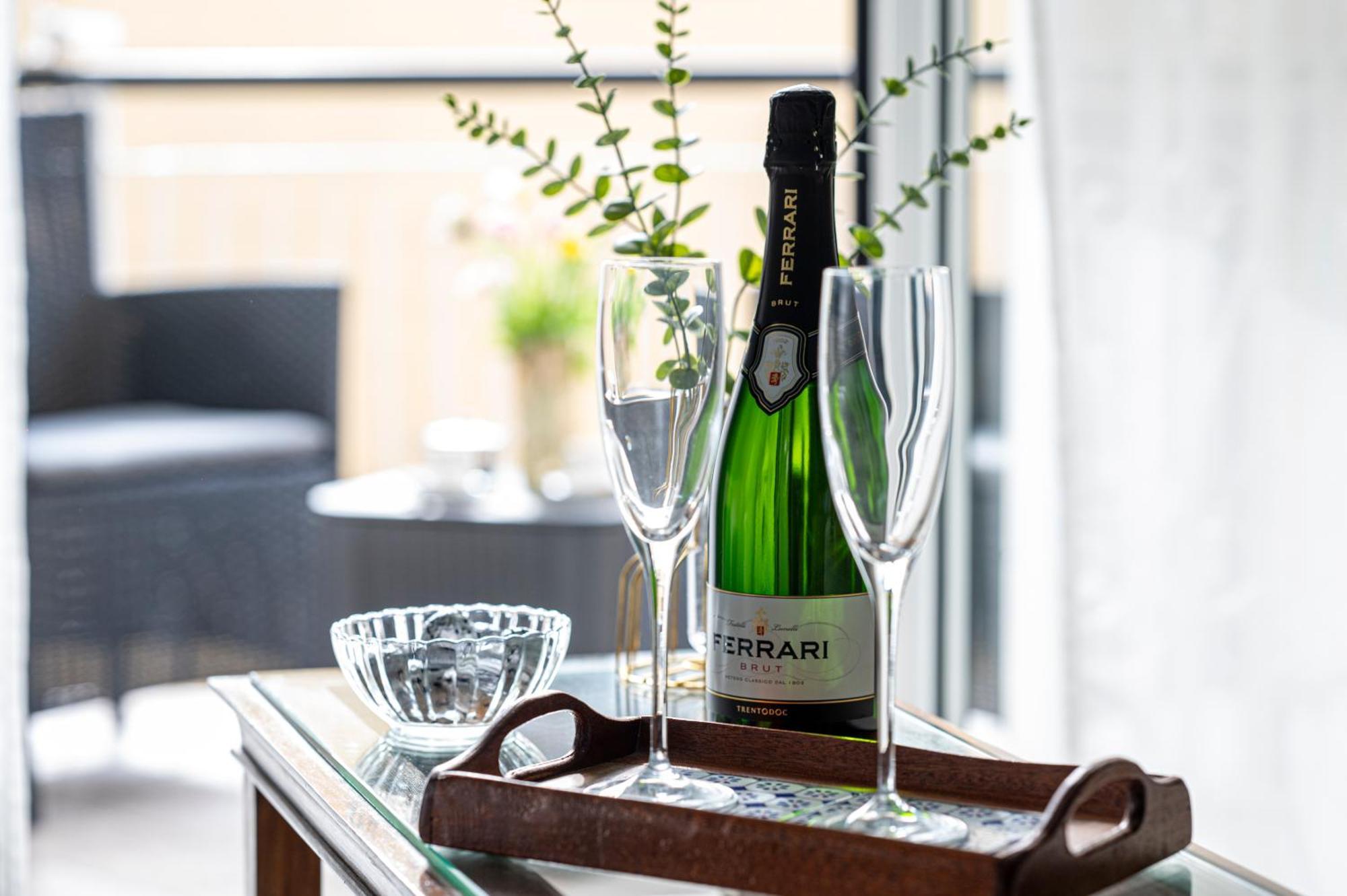 Renza House Chiaia Apartment Napoli Ngoại thất bức ảnh