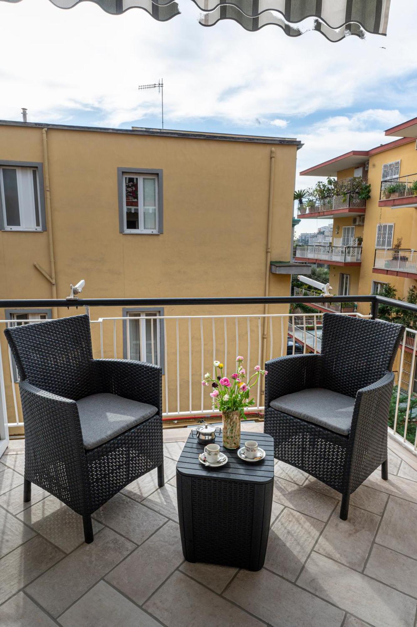 Renza House Chiaia Apartment Napoli Ngoại thất bức ảnh