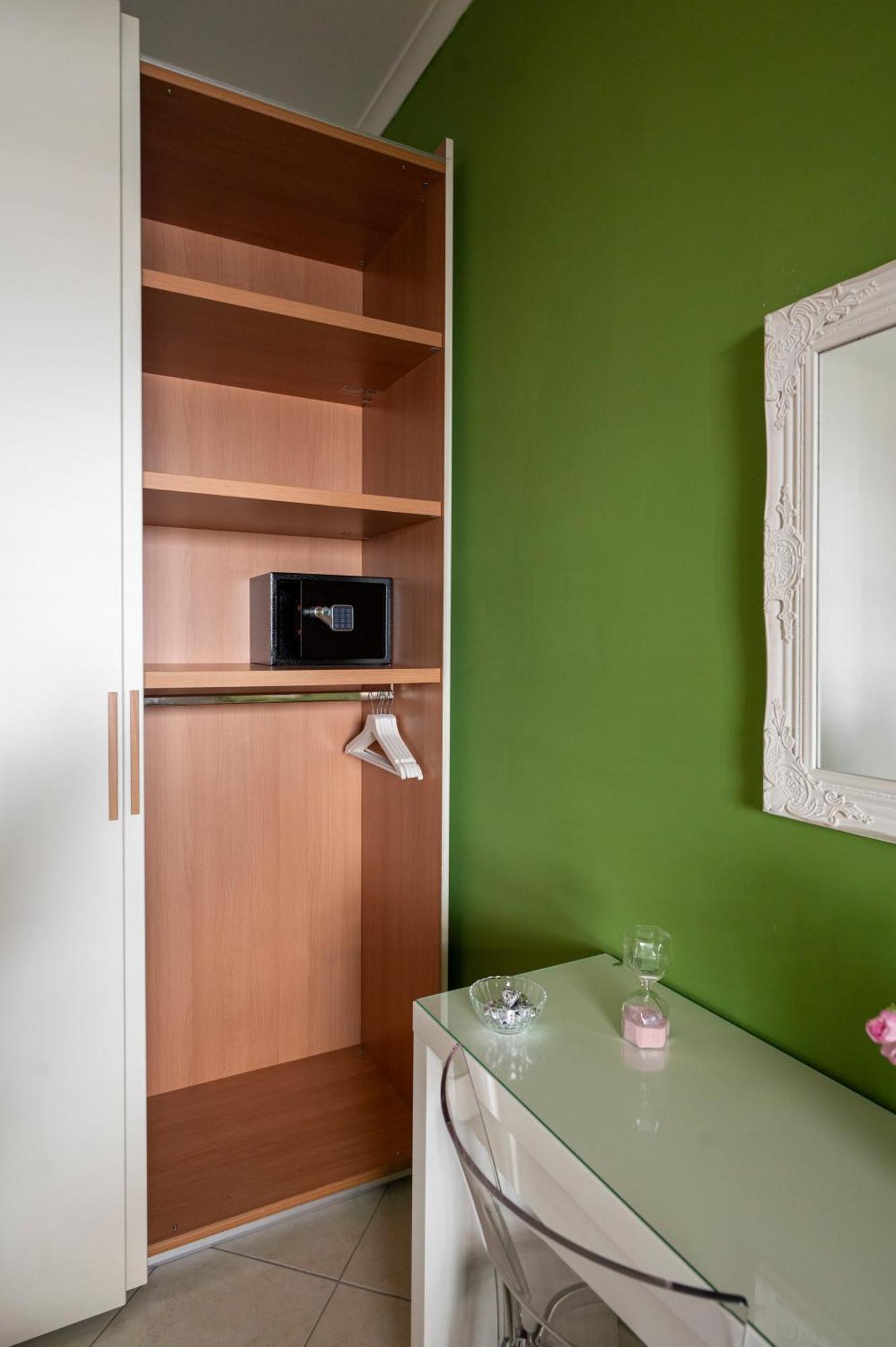 Renza House Chiaia Apartment Napoli Ngoại thất bức ảnh