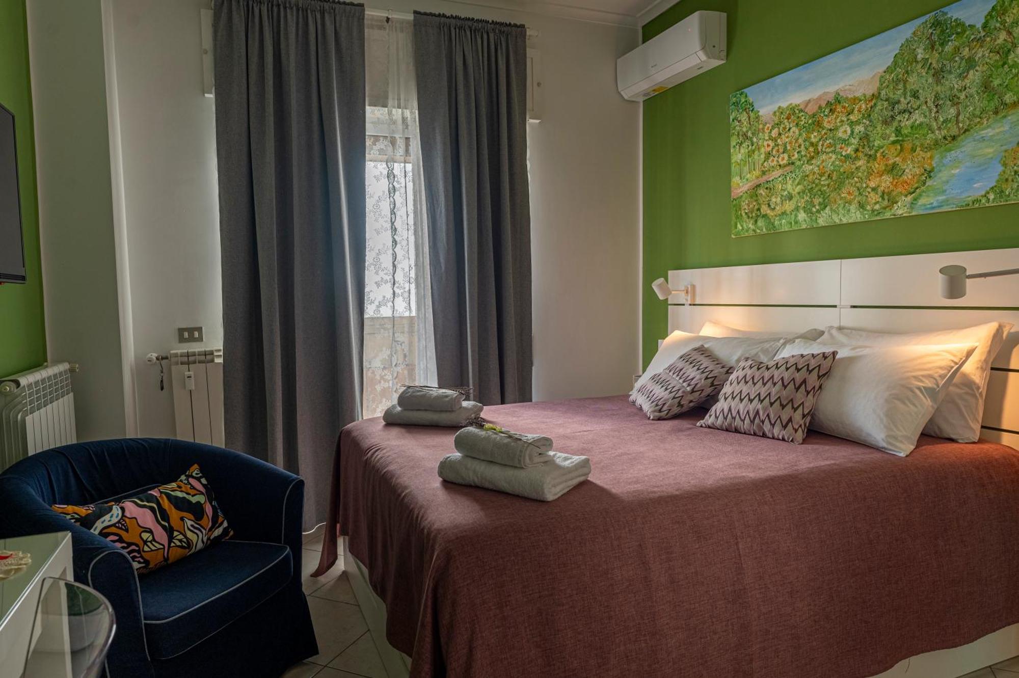 Renza House Chiaia Apartment Napoli Ngoại thất bức ảnh